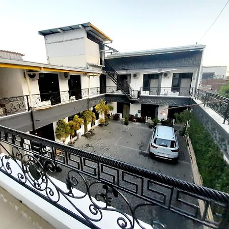 Hotel Srikandi Baru Kejayan Luaran gambar